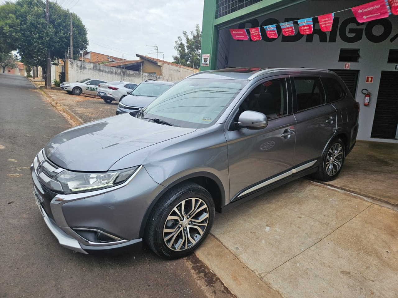 Outlander 2.0 16V 4P AUTOMÁTICO