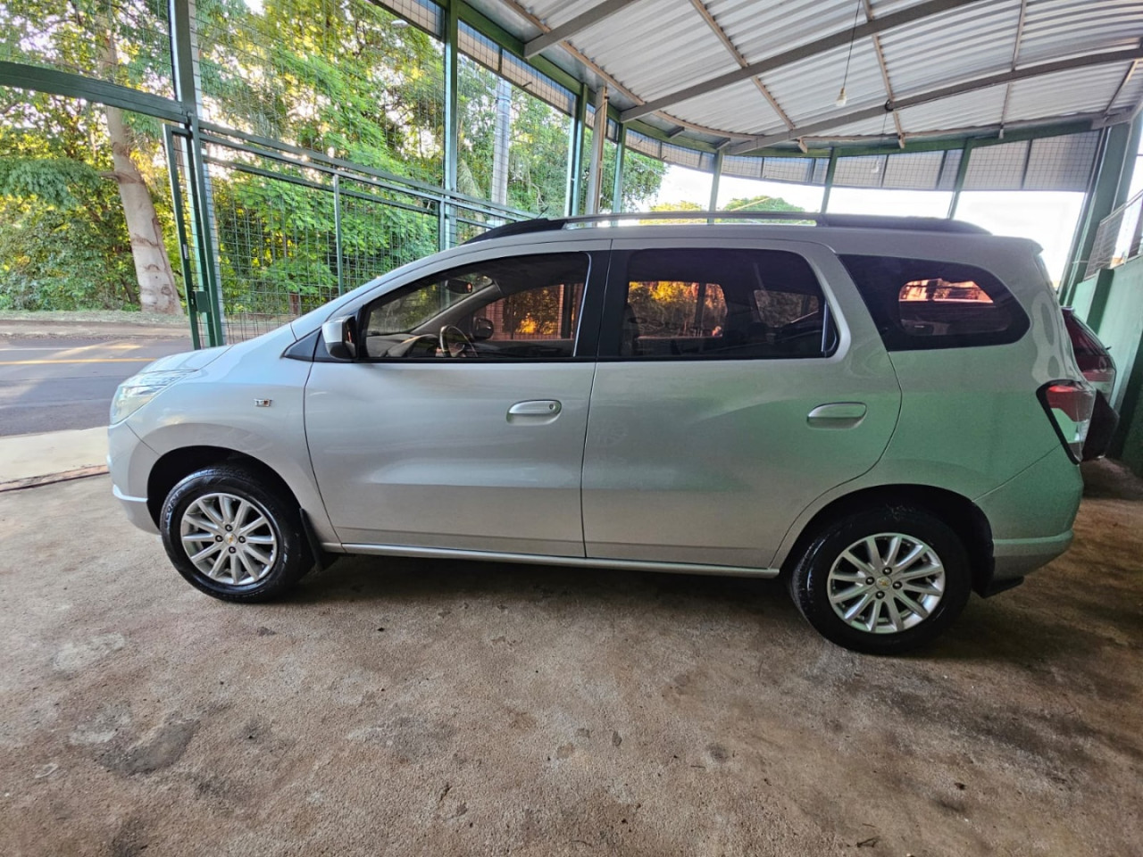 CHEVROLET Spin 1.8 4P FLEX LT AUTOMÁTICO