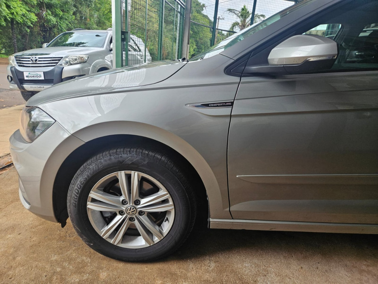 VOLKSWAGEN Polo Hatch 1.0 12V 4P TSI 200 COMFORTILINE AUTOMÁTICO