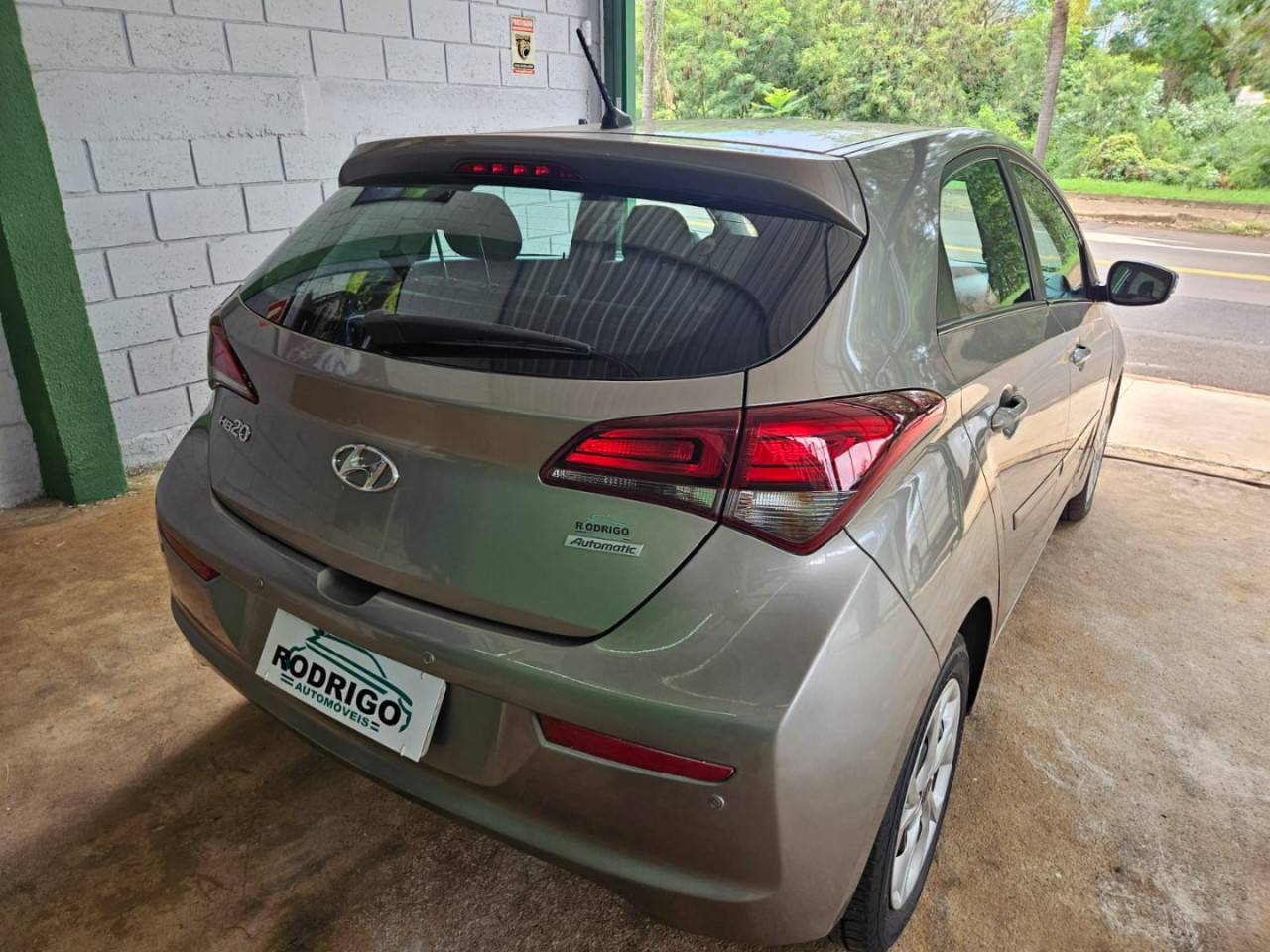HYUNDAI HB 20 Hatch 1.6 16V 4P FLEX COMFORT PLUS AUTOMÁTICO