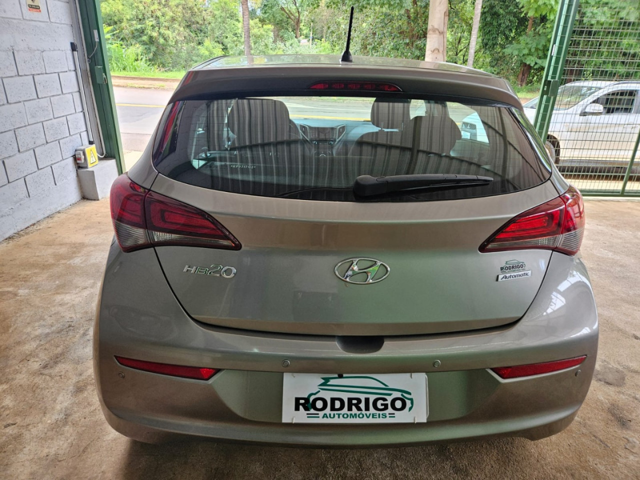 HYUNDAI HB 20 Hatch 1.6 16V 4P FLEX COMFORT PLUS AUTOMÁTICO