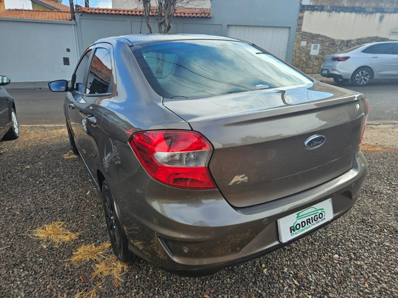 Ka + Sedan 1.0 12V 4P TI-VCT SE FLEX