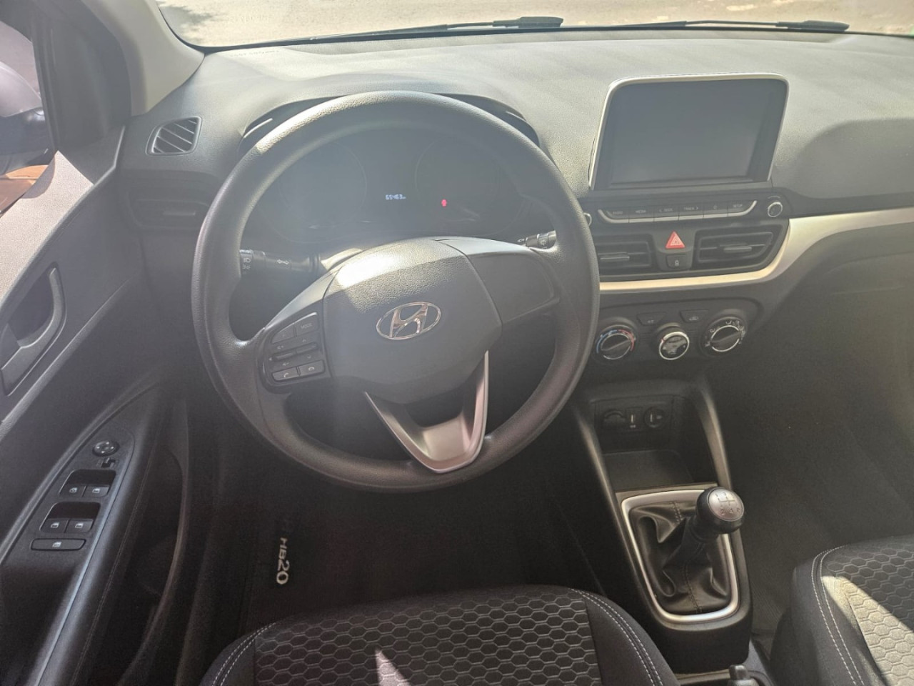 HB 20 Hatch 1.0 12V 4P FLEX VISION