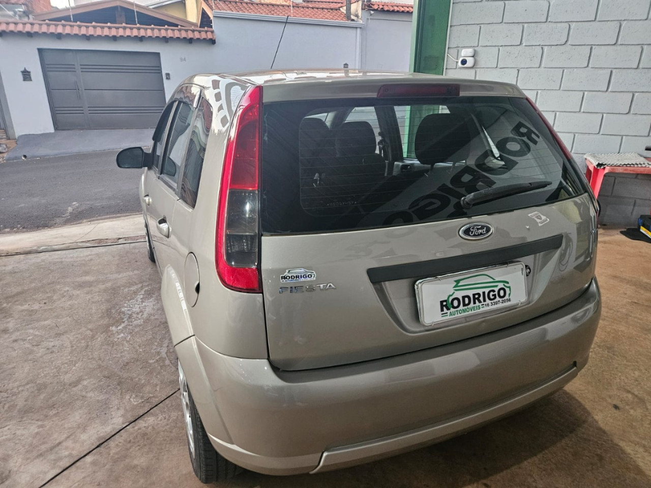 Fiesta Hatch 1.6 4P