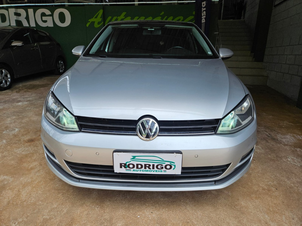 VOLKSWAGEN Golf 1.4 16V 4P TSI COMFORTLINE AUTOMÁTICO