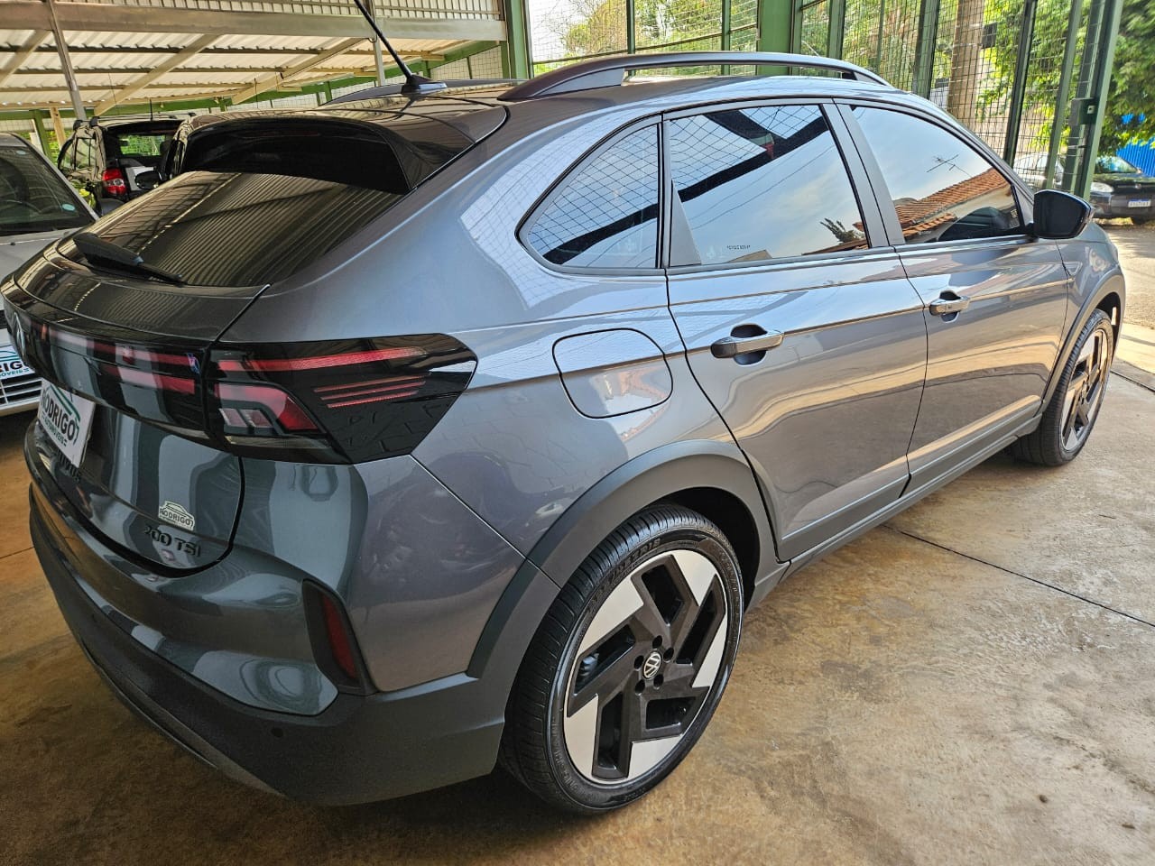 VOLKSWAGEN Nivus 1.0 4P FLEX 200 TSI COMFORTLINE AUTOMÁTICO