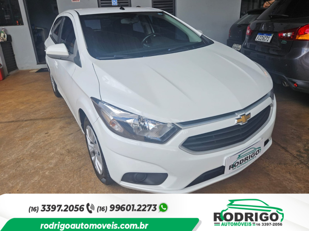 Onix Hatch 1.4 4P FLEX LT AUTOMÁTICO