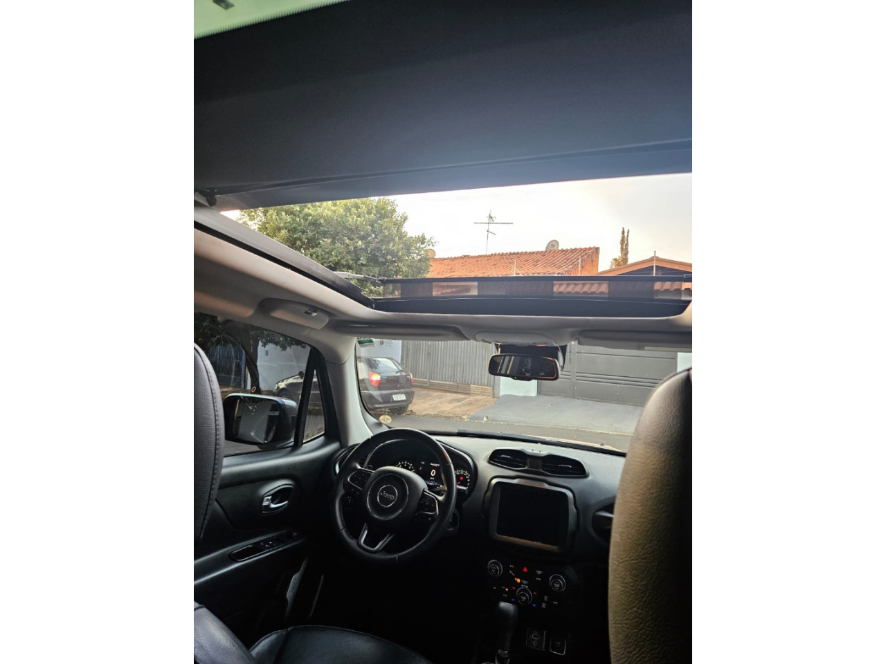 Renegade 1.8 16V 4P LIMITED FLEX AUTOMÁTICO