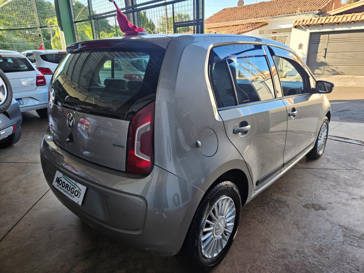 VOLKSWAGEN UP 1.0 12V 4P FLEX MOVE UP AUTOMATIZADO