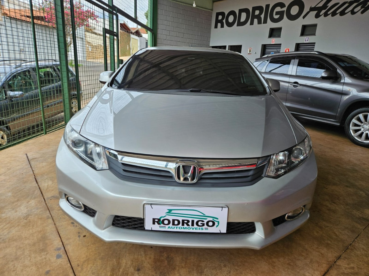 HONDA Civic 1.8 16V 4P FLEX LXS AUTOMÁTICO