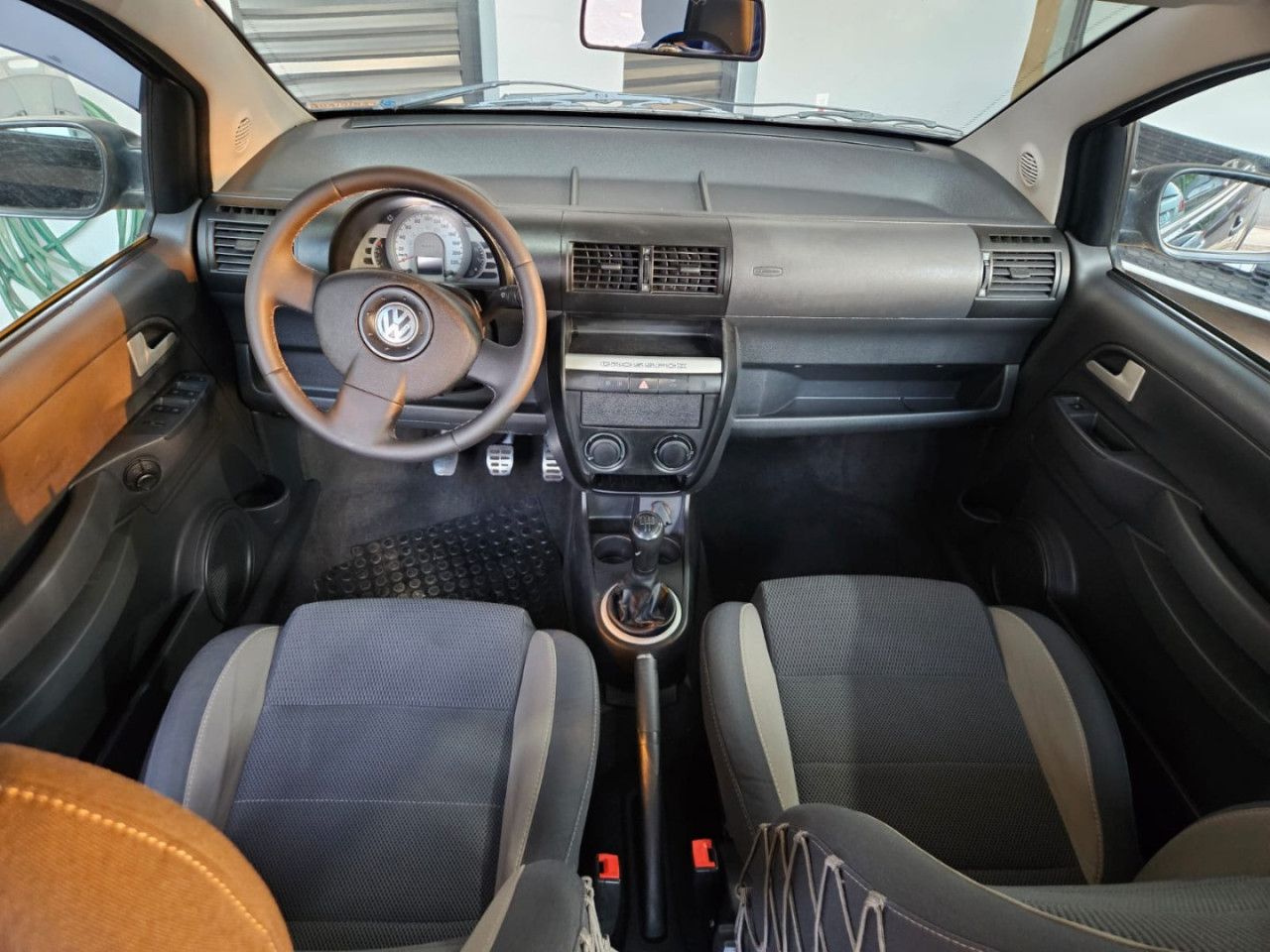 VOLKSWAGEN Crossfox 1.6 4P FLEX