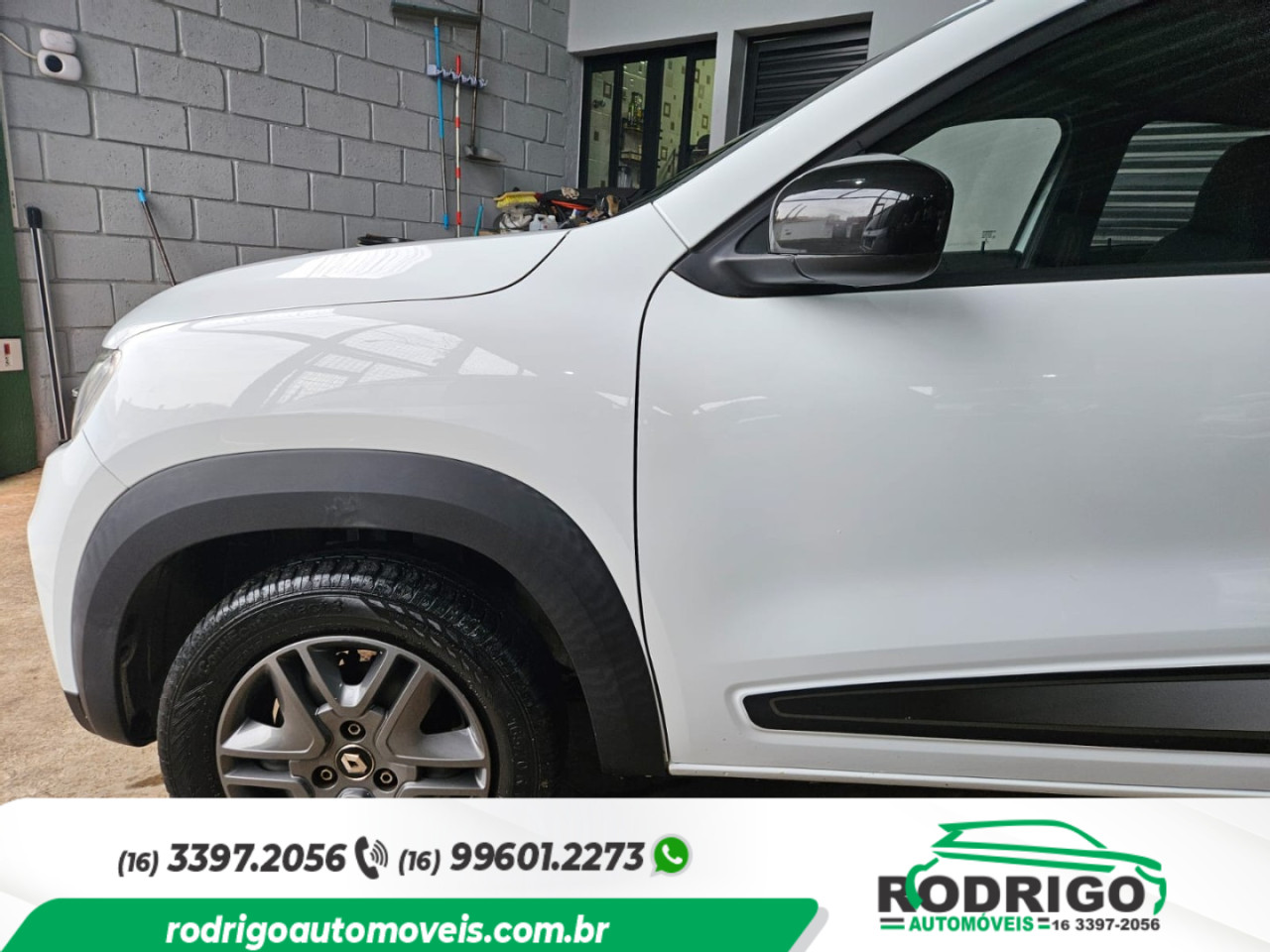 RENAULT Kwid 1.0 12V 4P SCE FLEX INTENSE
