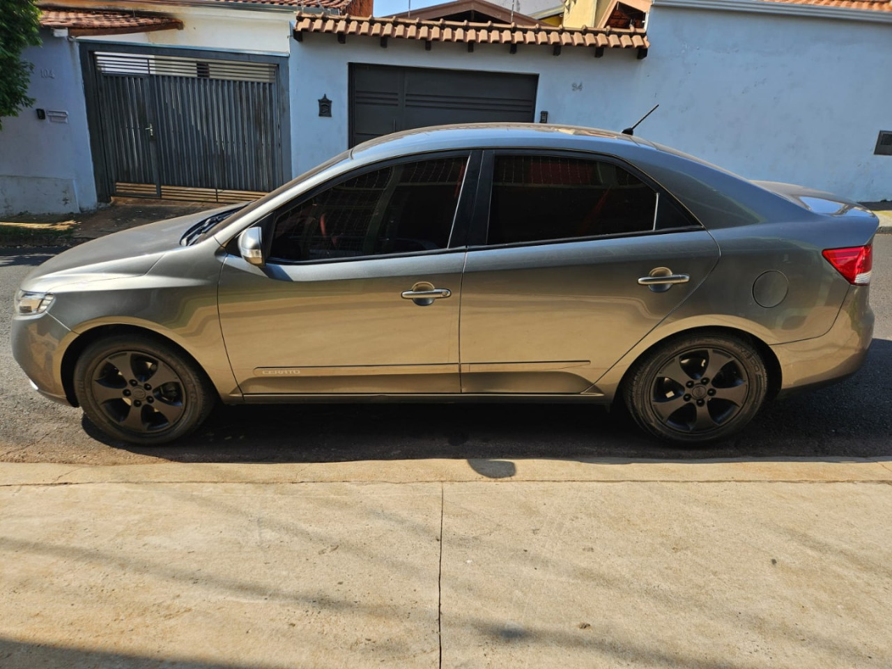 KIA Cerato Sedan 1.6 16V 4P EX