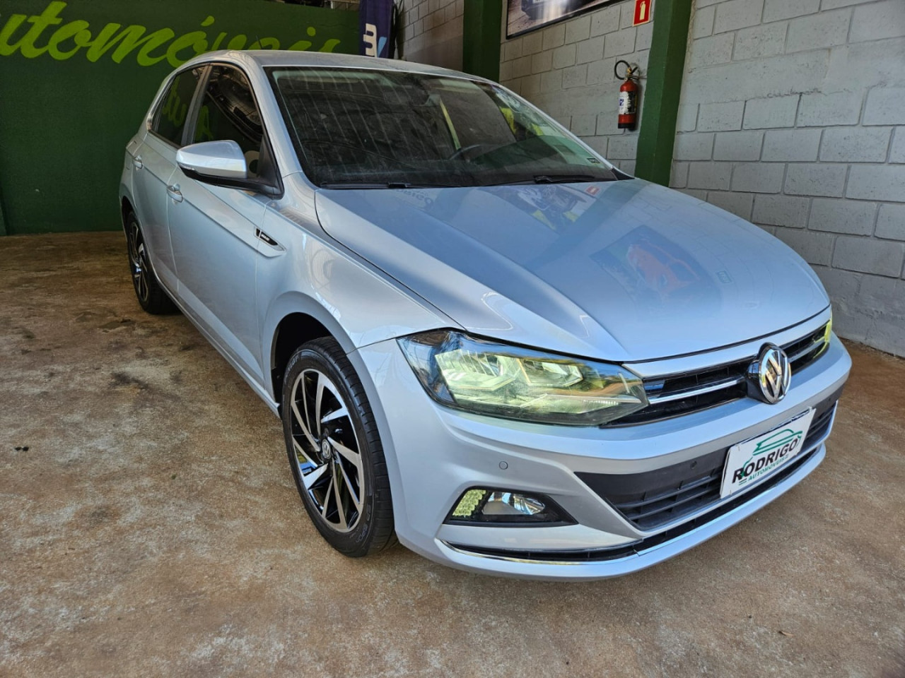 VOLKSWAGEN Polo Hatch 1.0 12V 4P TSI 200 HIGHLINE AUTOMÁTICO
