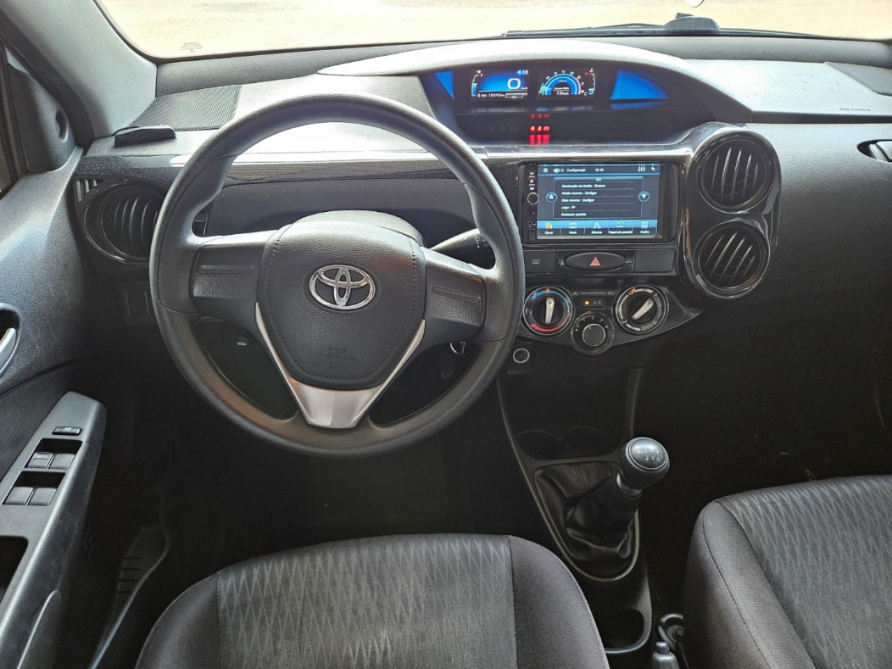 TOYOTA Etios Hatch 1.3 16V 4P FLEX X