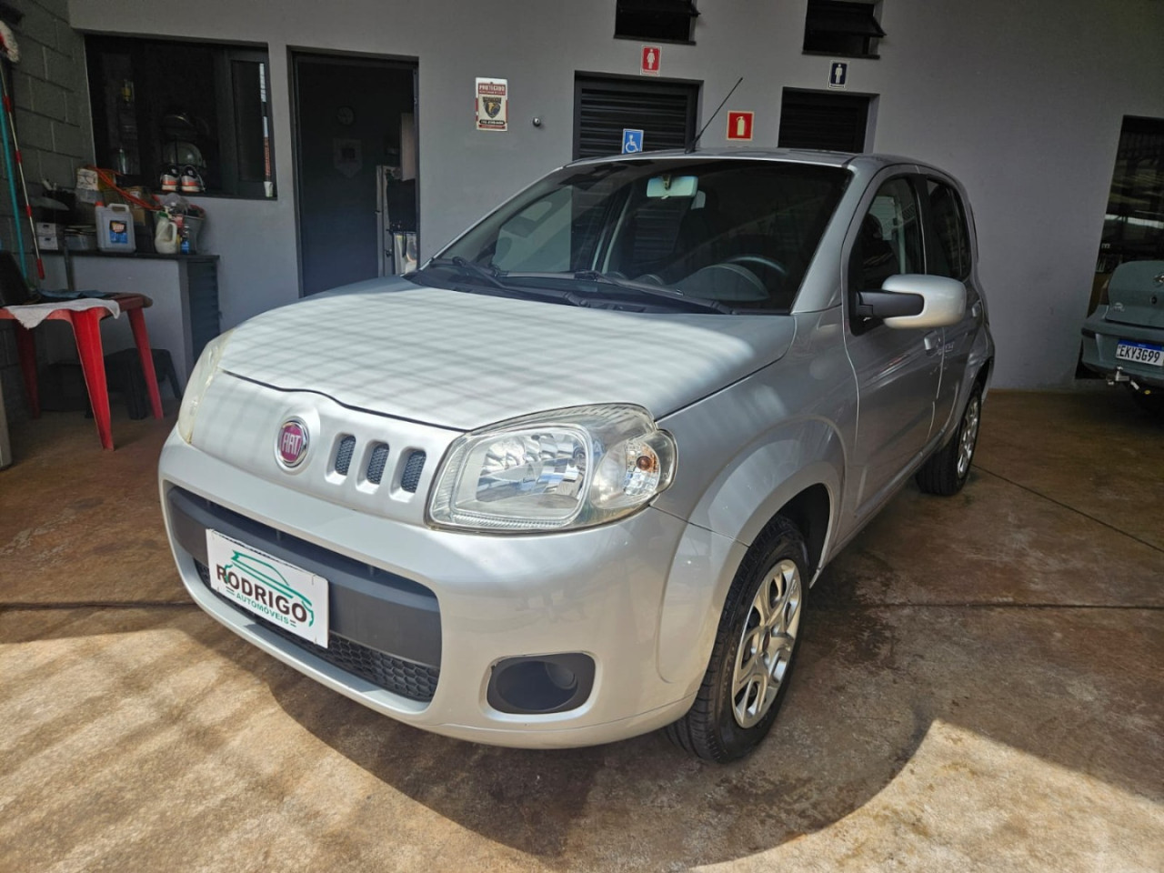 FIAT Uno 1.0 4P FLEX VIVACE