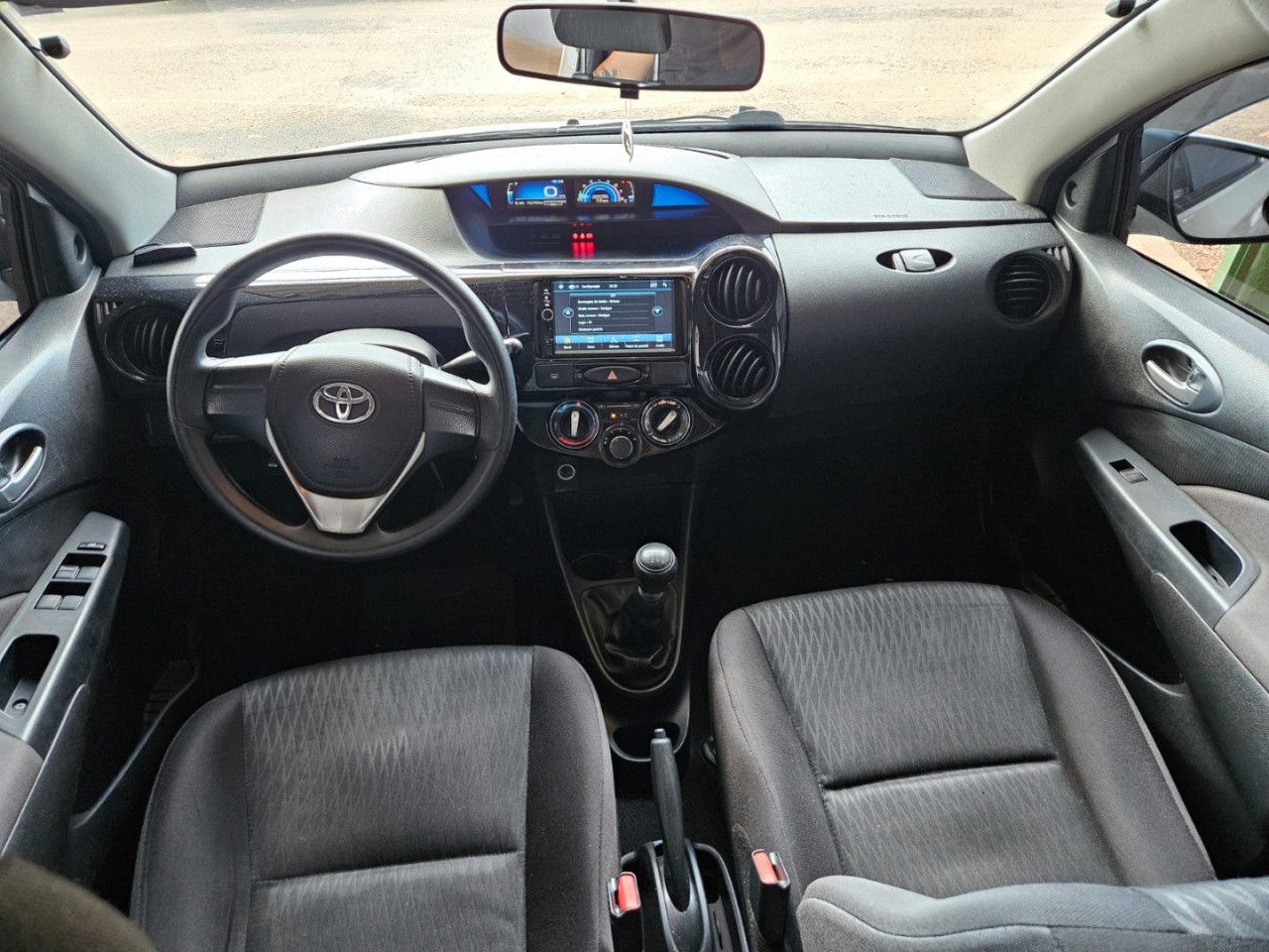 TOYOTA Etios Hatch 1.3 16V 4P FLEX X