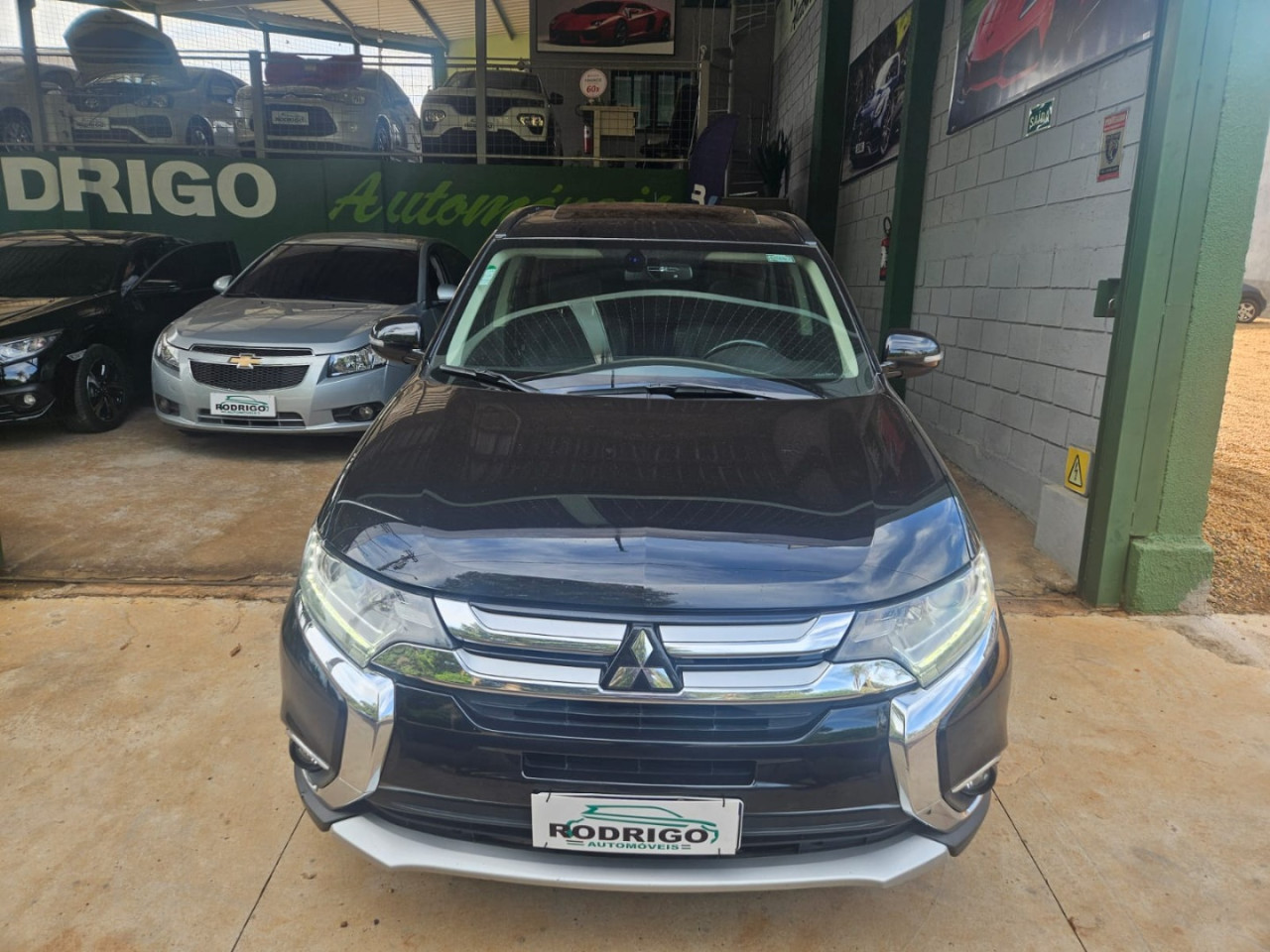 MITSUBISHI Outlander 2.0 16V 4P AUTOMÁTICO