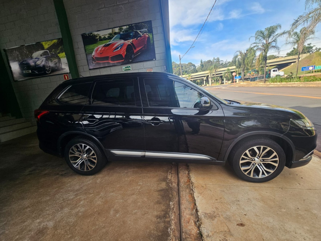 MITSUBISHI Outlander 2.0 16V 4P AUTOMÁTICO