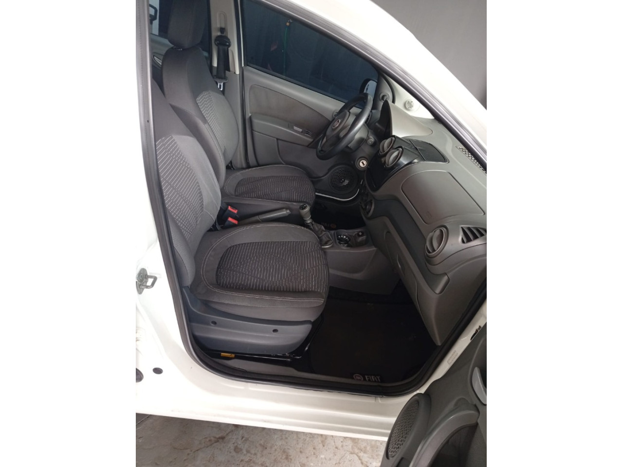 FIAT Palio 1.4 4P FLEX ATTRACTIVE