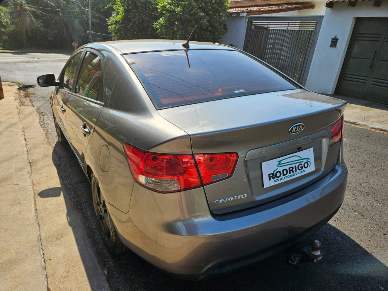 KIA Cerato Sedan 1.6 16V 4P EX