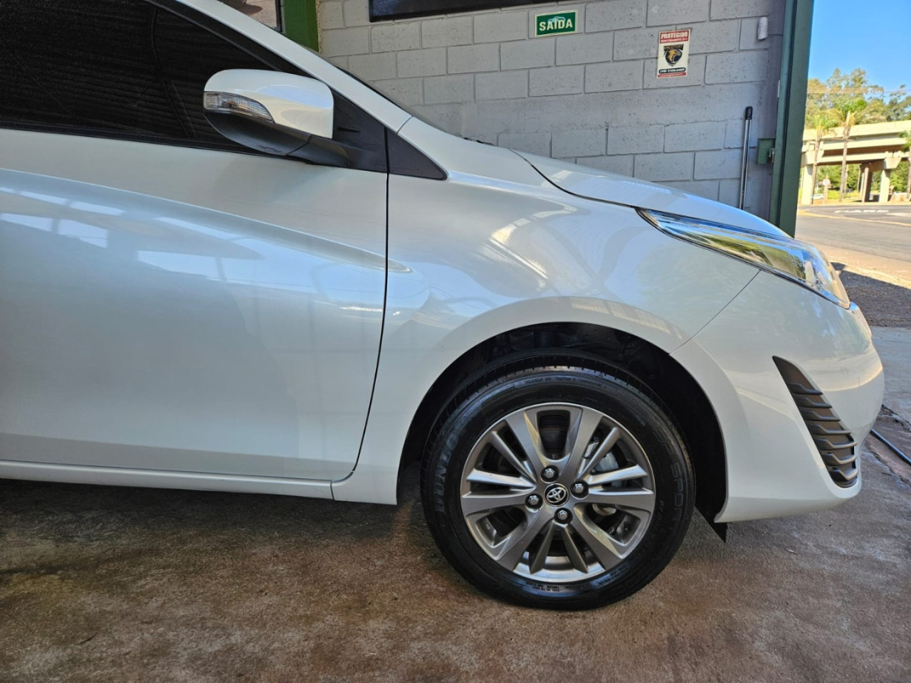 TOYOTA Yaris Hatch 1.5 16V 4P FLEX XL PLUS CONNECT MULTIDRIVE AUTOMÁTICO CVT