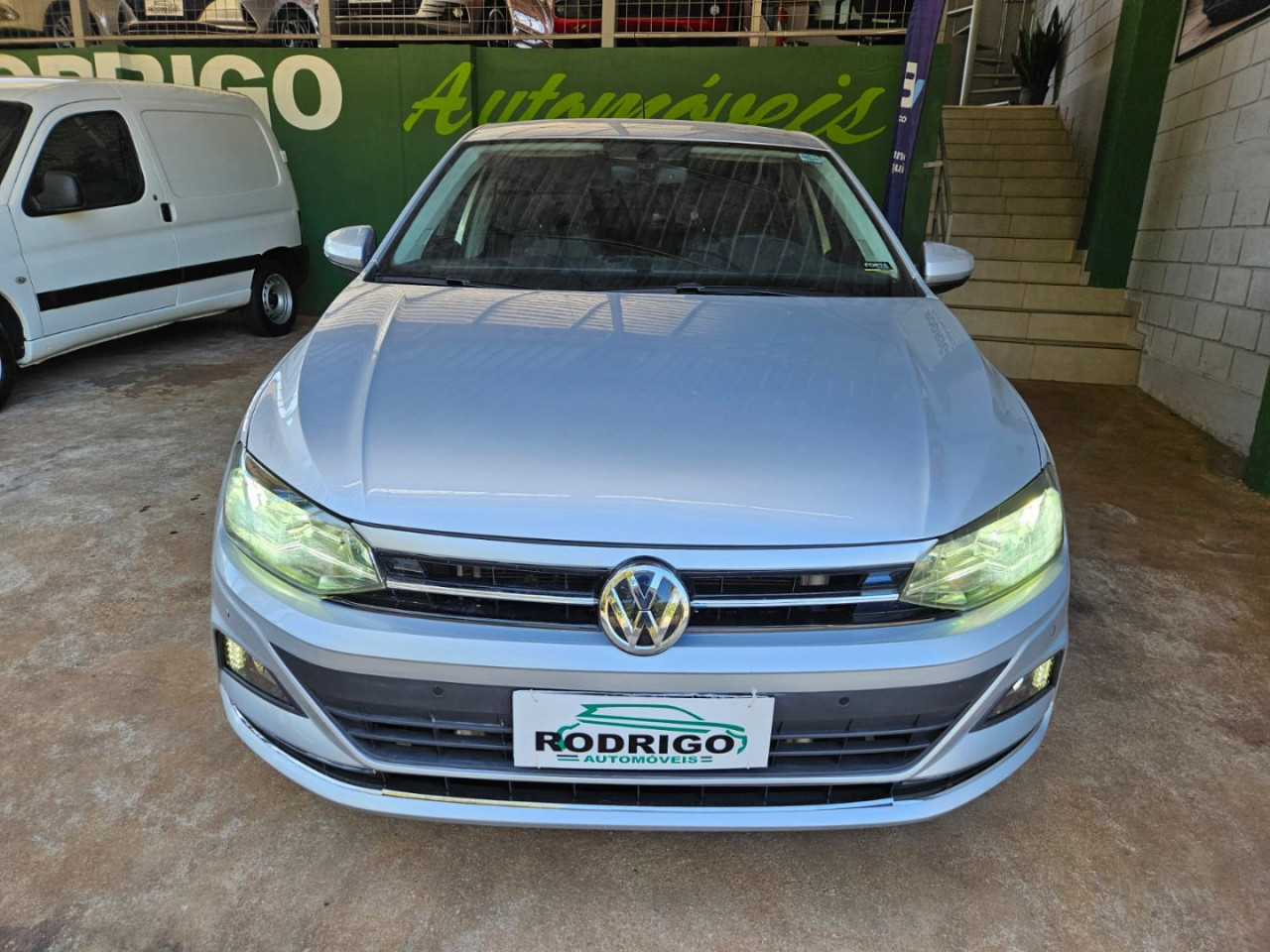 VOLKSWAGEN Polo Hatch 1.0 12V 4P TSI 200 HIGHLINE AUTOMÁTICO