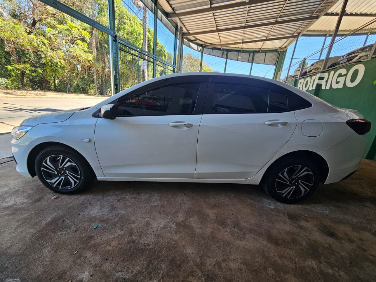 CHEVROLET Onix Sedan 1.0 12V 4P FLEX LT PLUS