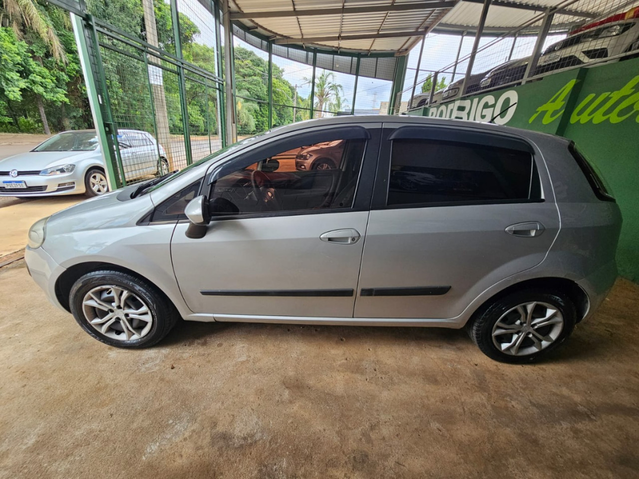 FIAT Punto 1.4 4P ATTRACTIVE FLEX