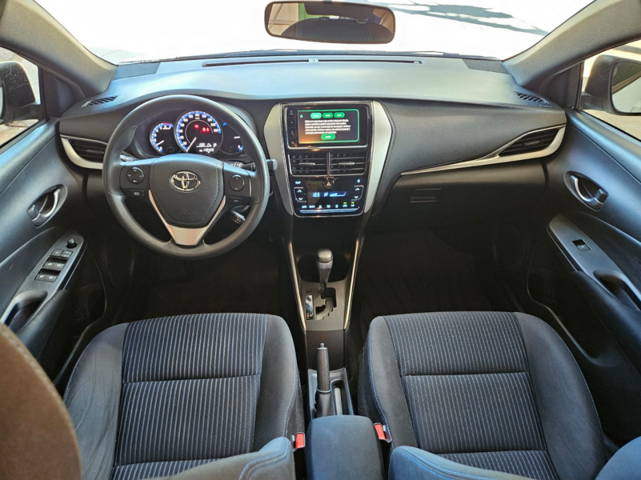TOYOTA Yaris Hatch 1.5 16V 4P FLEX XL PLUS CONNECT MULTIDRIVE AUTOMÁTICO CVT
