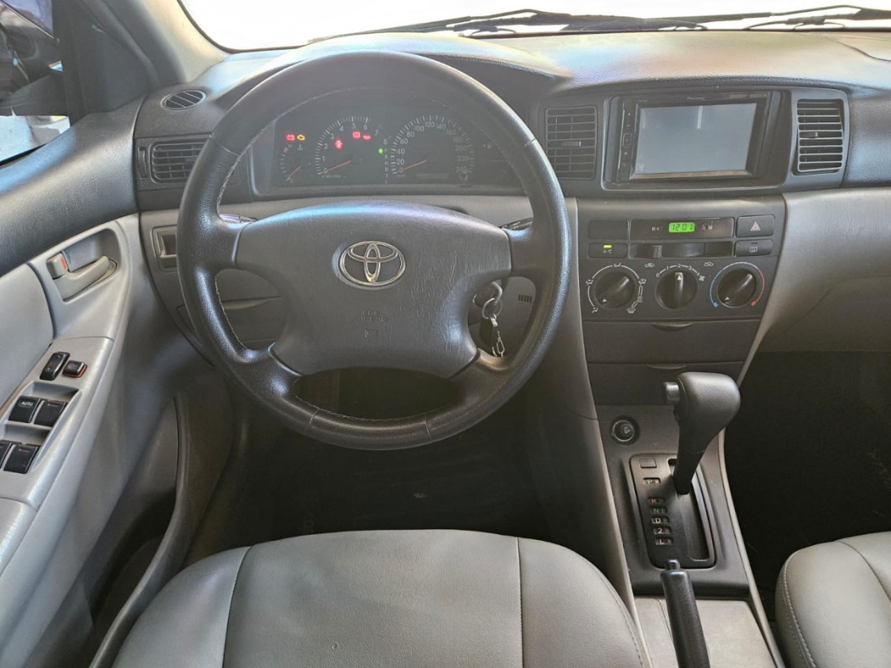 TOYOTA Corolla 1.8 16V 4P XLI AUTOMÁTICO