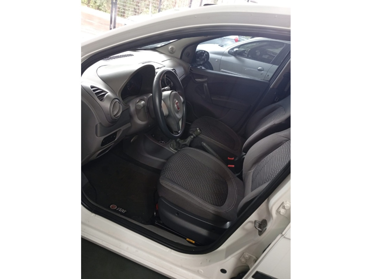 FIAT Palio 1.4 4P FLEX ATTRACTIVE