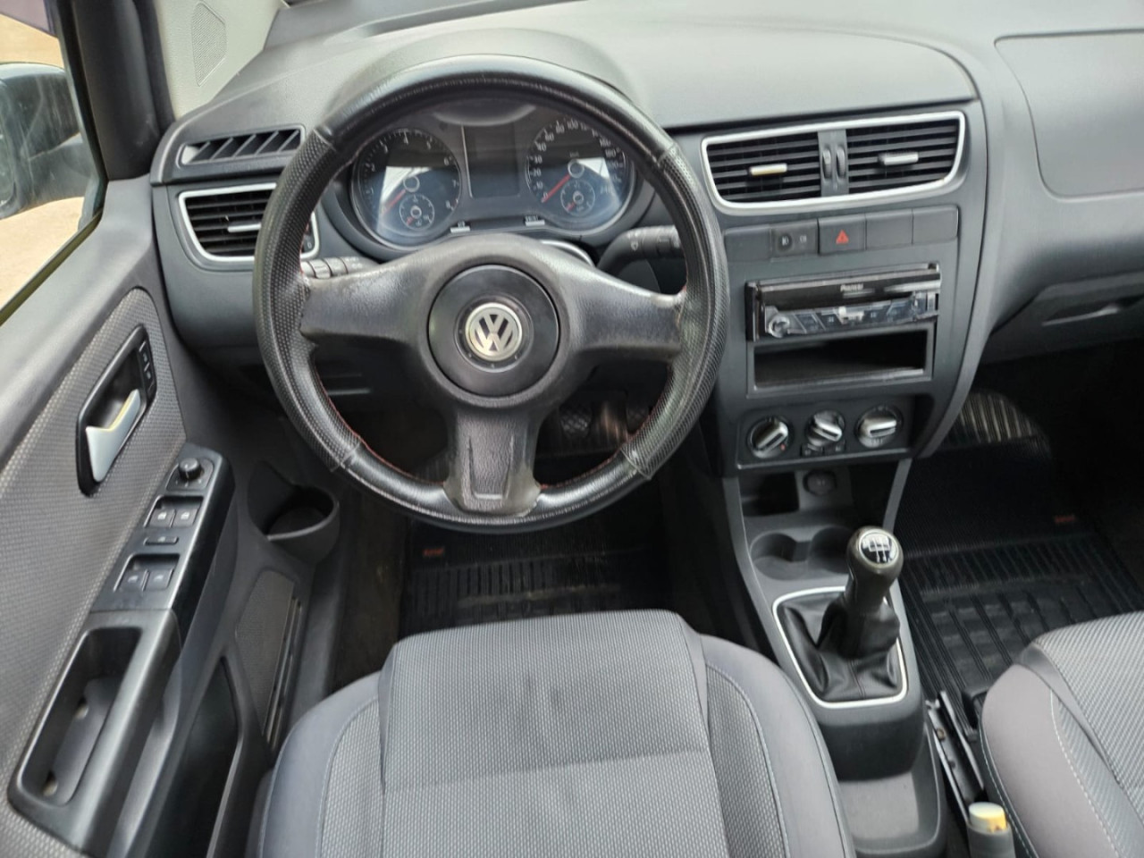 VOLKSWAGEN Fox 1.6 4P TREND FLEX