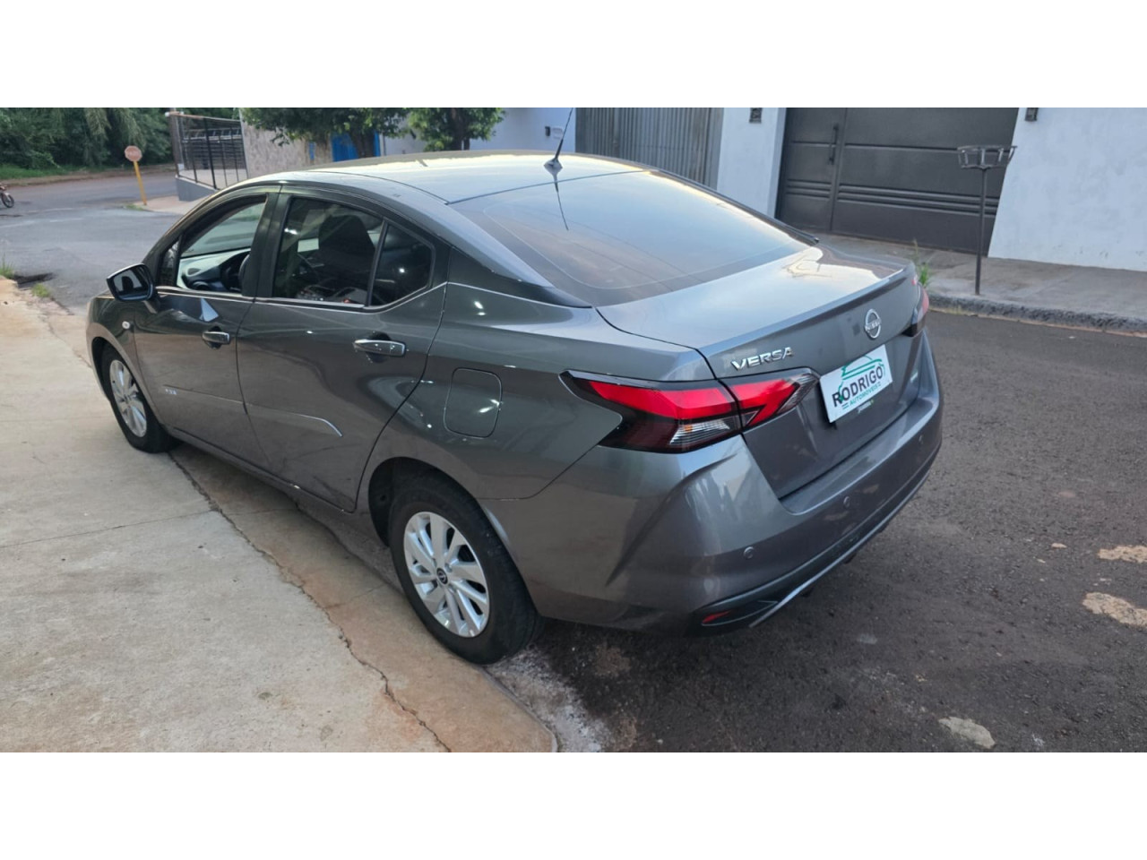 NISSAN Versa Sedan 1.6 16V 4P FLEX SENSE XTRONIC AUTOMÁTICO CVT
