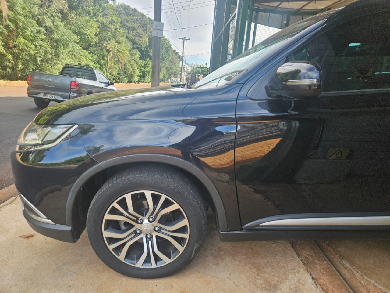 MITSUBISHI Outlander 2.0 16V 4P AUTOMÁTICO