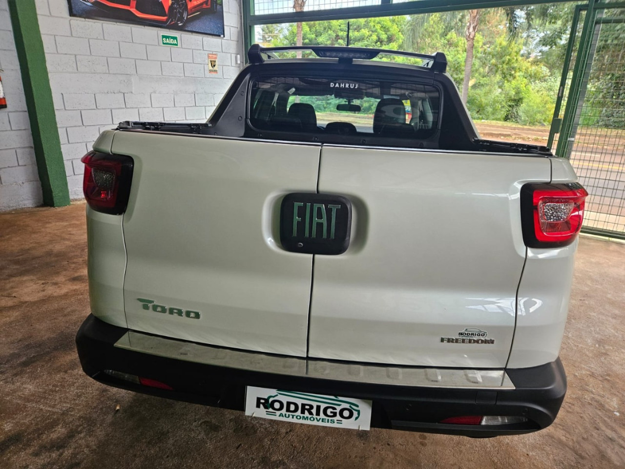 FIAT Toro 1.8 16V 4P FLEX FREEDOM AUTOMÁTICO