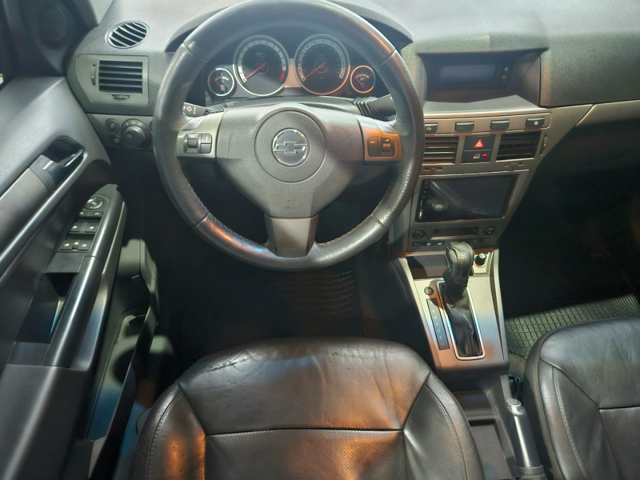 CHEVROLET Vectra Hatch 2.0 4P FLEX GTX AUTOMÁTICO