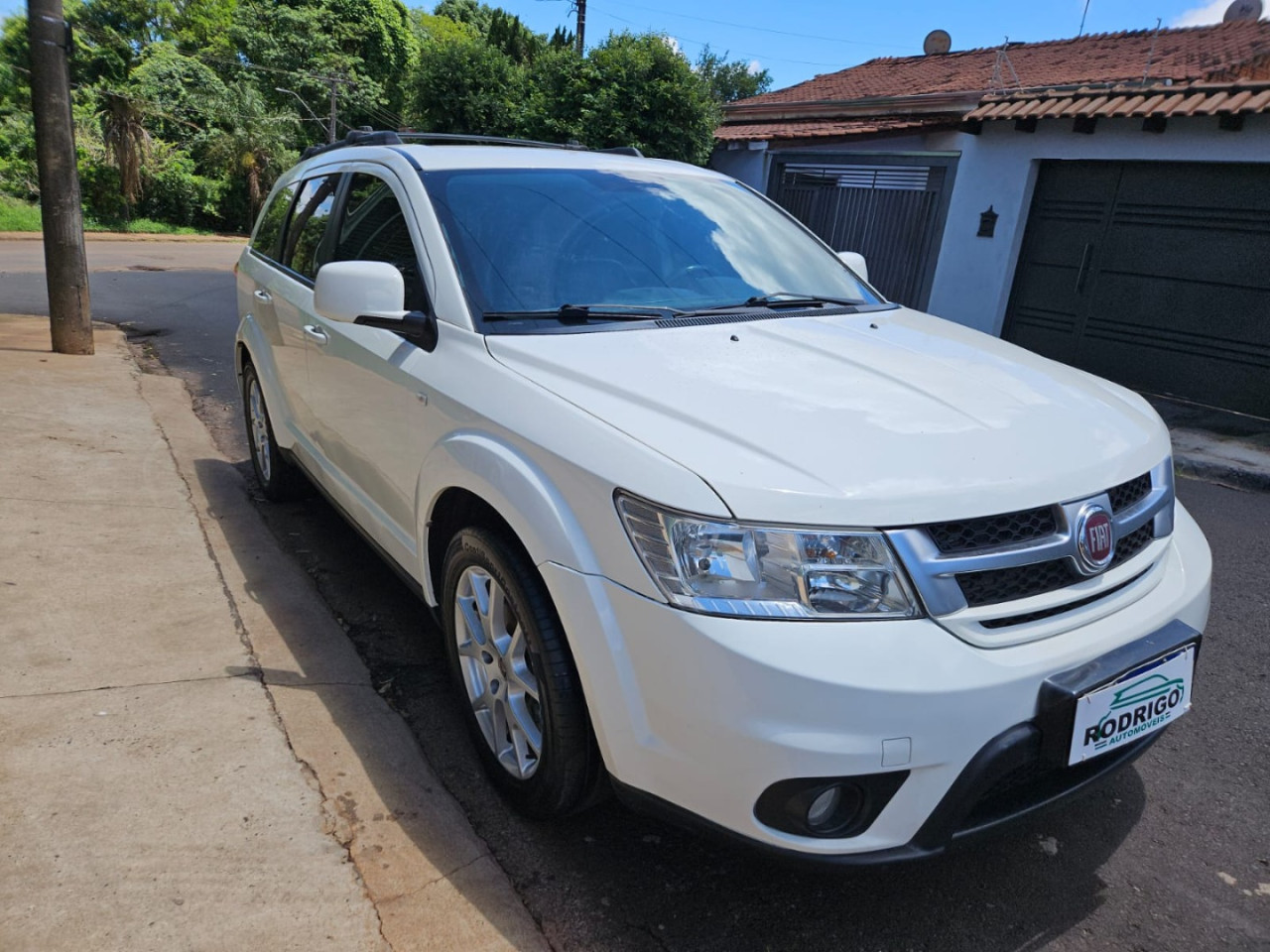 FIAT Freemont 2.4 16V 4P PRECISION AUTOMÁTICO 7 LUGARES