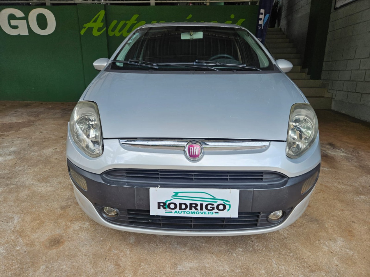 FIAT Punto 1.4 4P ATTRACTIVE FLEX