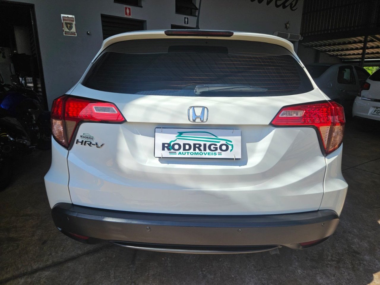 HONDA HR-V 1.8 16V 4P LX FLEX AUTOMÁTICO CVT