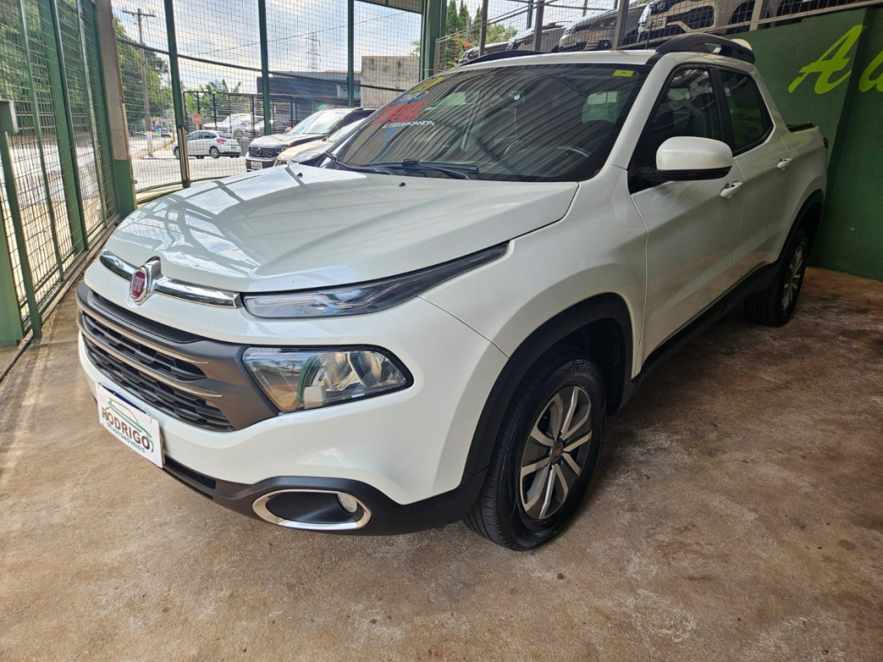 FIAT Toro 1.8 16V 4P FLEX FREEDOM AUTOMÁTICO