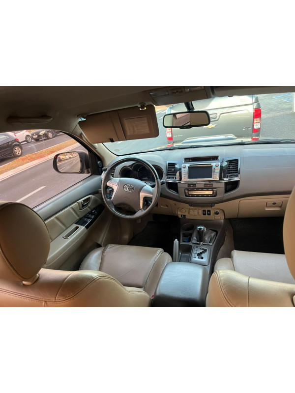 Hilux SW4 3.0 16V 4P 4X4 SRV TURBO DIESEL
