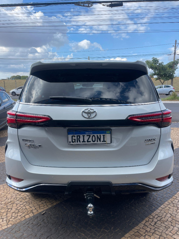 Hilux SW4 2.8 16V 4P SRX 4X4 7 LUGARES TURBO DIESEL AUTOMÁTICO
