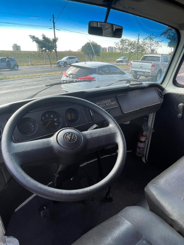 Kombi 1.6 STD 9 LUGARES