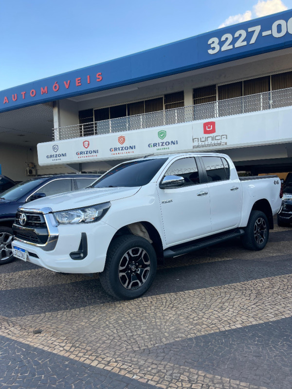 Hilux Caminhonete 2.8 16V SRV 4X4 DIESEL CABINE DUPLA AUTOMÁTICO