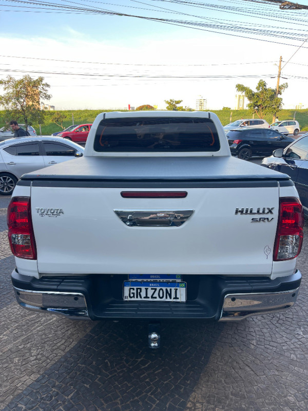 Hilux Caminhonete 2.8 16V SRV 4X4 DIESEL CABINE DUPLA AUTOMÁTICO