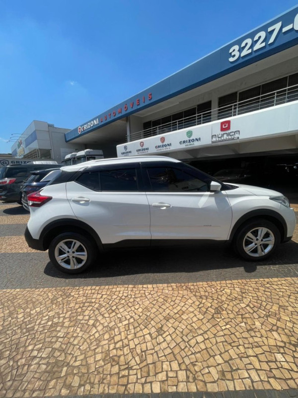 NISSAN Kicks 1.6 16V 4P FLEXSTART S DIRECT X-TRONIC AUTOMÁTICO CVT