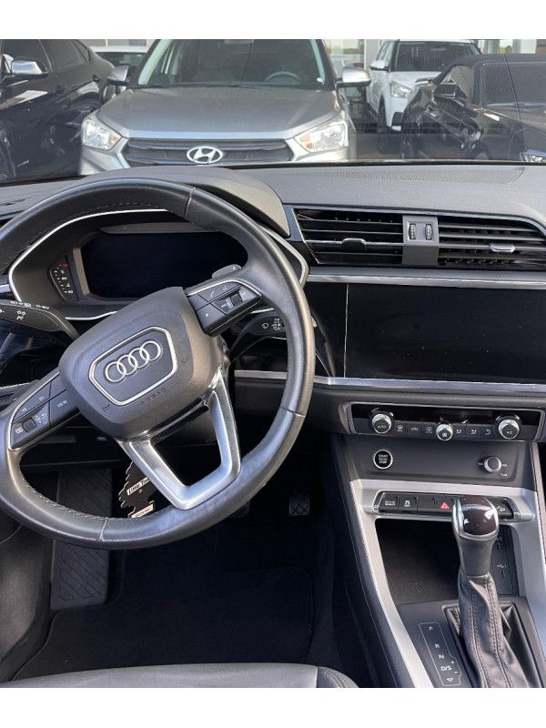 Q3 1.4 4P TFSI FLEX PRESTIGE PLUS S-TRONIC AUTOMÁTICO