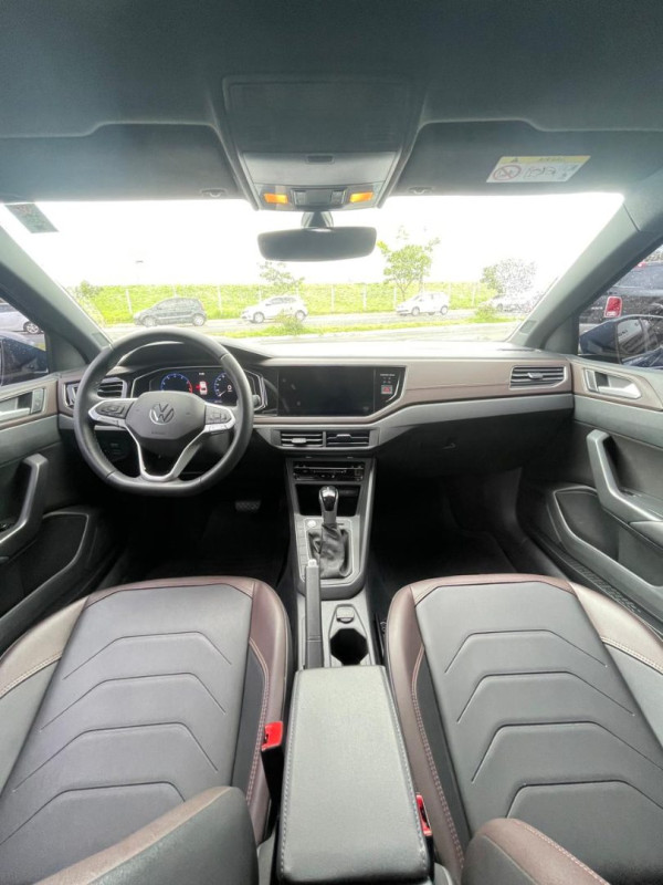 VOLKSWAGEN Virtus 1.0 4P 200 TSI FLEX HIGHLINE AUTOMÁTICO