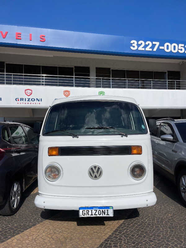 Kombi 1.6 STD 9 LUGARES